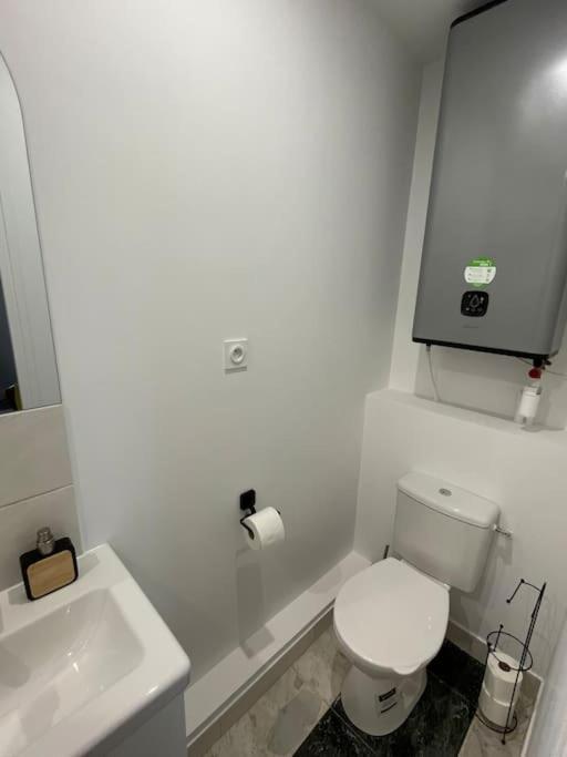 Joli T2, Terrasse Et Jardin, Ideal Pour Familles, A 15 Min De L'Aeroport Roissy Cdg Tremblay-en-France Eksteriør billede