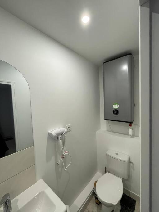 Joli T2, Terrasse Et Jardin, Ideal Pour Familles, A 15 Min De L'Aeroport Roissy Cdg Tremblay-en-France Eksteriør billede