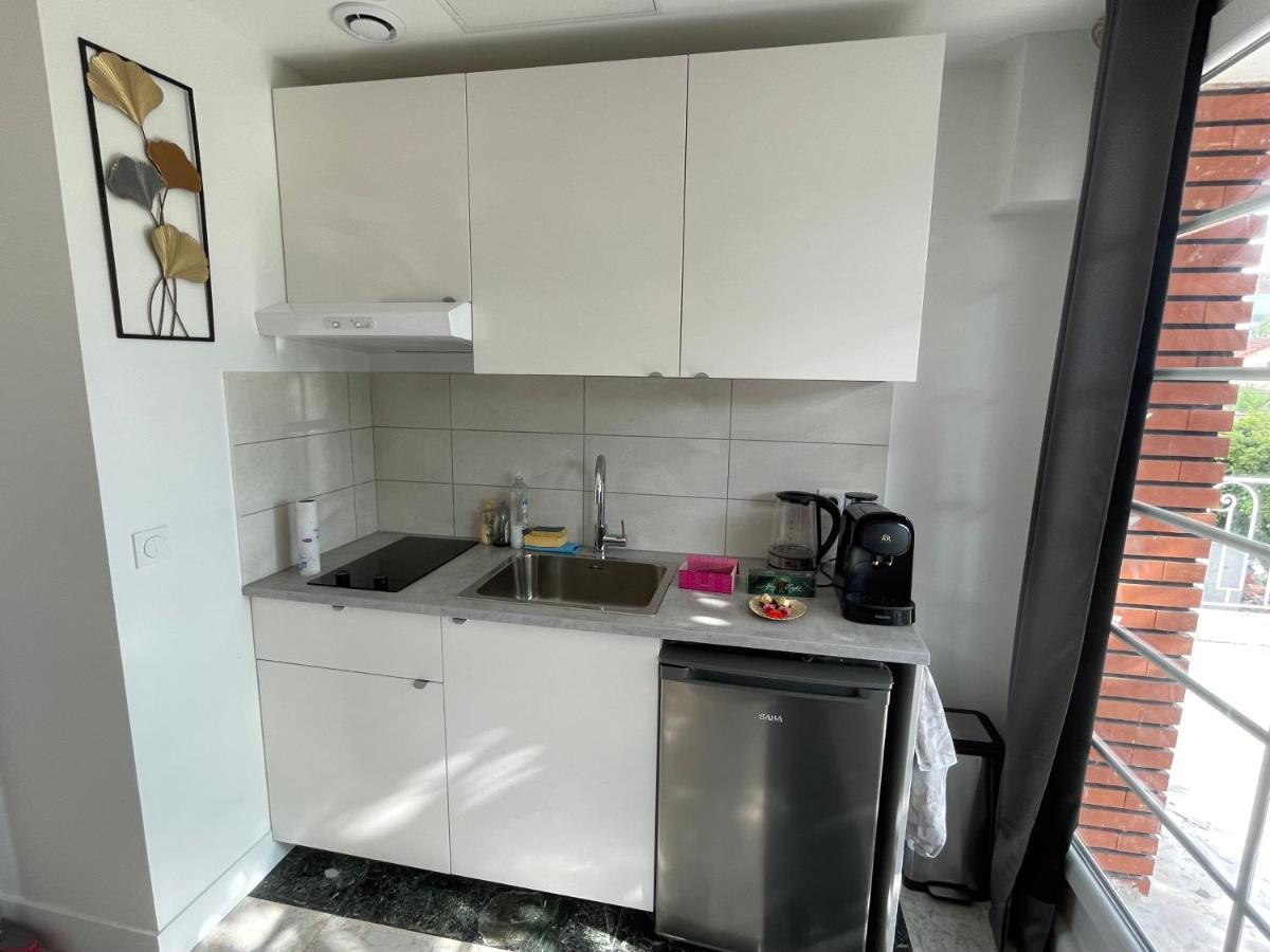 Joli T2, Terrasse Et Jardin, Ideal Pour Familles, A 15 Min De L'Aeroport Roissy Cdg Tremblay-en-France Eksteriør billede